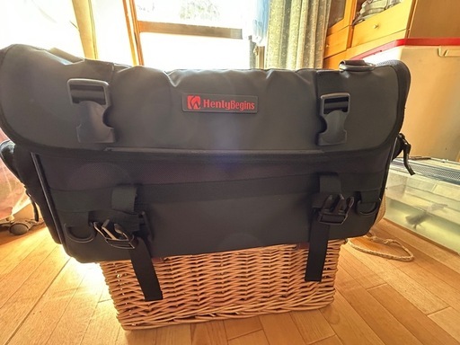HenlyBeginsのバイクバッグ