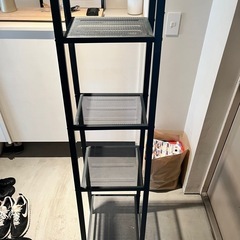 IKEAスチールラック　棚の画像