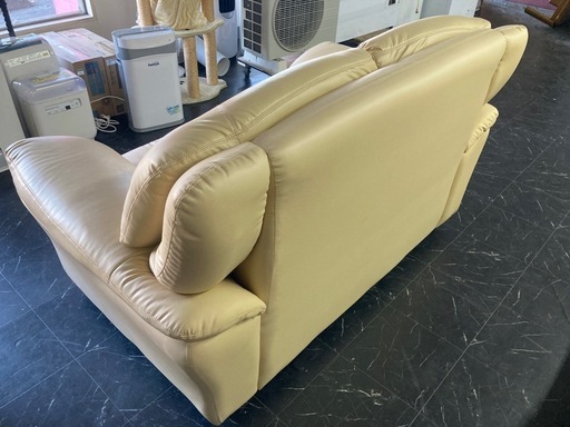 美品ソファ　東京インテリア　W155cm D90cmH90cm