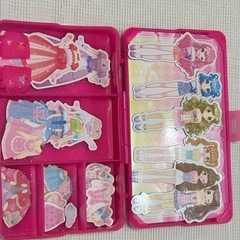 磁石でくっつけて着せ替えできますの画像