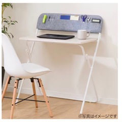 ニトリ 折りたたみ テーブルと椅子の画像