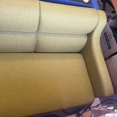 3人掛けソファ オットマン付き グリーン系の画像