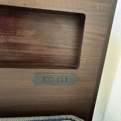 セミダブルベッドとマットレスの画像