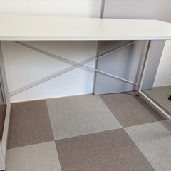 白色　テーブル　中古美品の画像