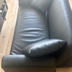 冷蔵庫ソファーテーブル照明洗濯機の画像