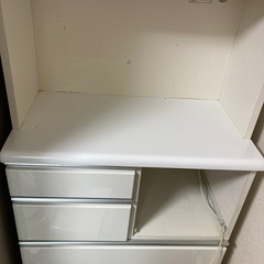 食器棚【ニトリ】の画像