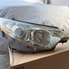 50エスティマ前期ヘッドライトの画像