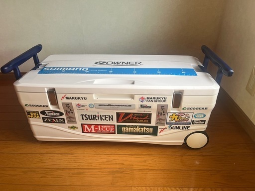 売れました‼️シマノ クーラーボックス スペーザホエール　 ライト 45L