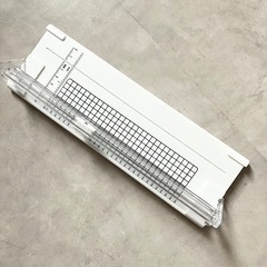 カッター SHEINの画像