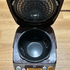 象印 ZOJIRUSHI 炊飯器 極め炊き 3合 IH炊飯器の画像