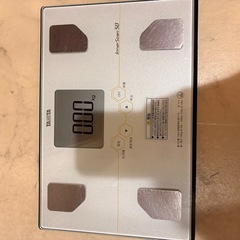 タニタ体重計の画像