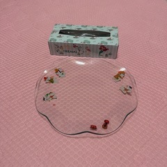 透明のお皿の画像