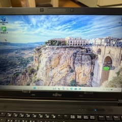 富士通　LIFEBOOK A575/TW　Windows11の画像