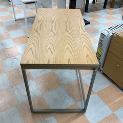 ＼家具＊家電のお店／【ｼﾞｬﾝｸﾞﾙｼﾞｬﾝｸﾞﾙ石川金沢店】デスク /天然木  W(幅)120×D(奥行き)×60 H(高さ)72cｍの画像