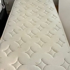 シングルベッドの画像