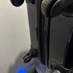 【取引2/28まで】黒 スーツケースの画像