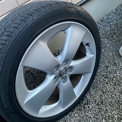 30プリウスツーリングホイール タイヤ付き
の画像