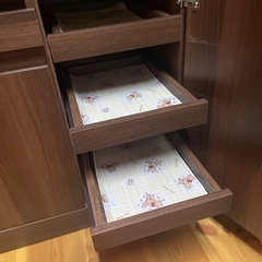 【値下げ】美品　カップボード　　キッチン　棚の画像