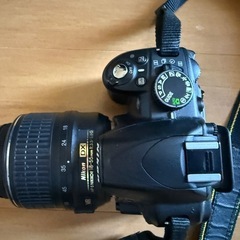 総額20万円以上　Nikon ニコン D3100 デジタル一眼レフと定価12万望遠レンズ付きカメラの画像