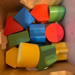 知育玩具　木製形合わせボックスの画像