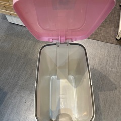 【ゴミ箱ピンク】【45L】クリーニング済み【管理番号0228】野の画像