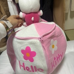 キティちゃん♡クッション収納の画像