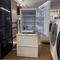 地域限定送料無料　超美品【 AQUA 】アクア 272L 3ドア 冷凍冷蔵庫 旬鮮チルド 自動製氷機能付 本格オーブンが置ける AQR-SV27Mの画像