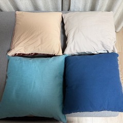 クッション4個の画像