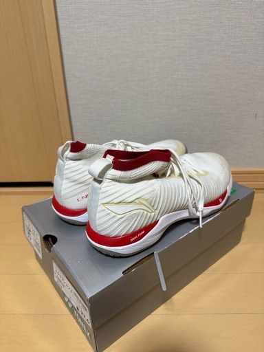 バドミントンシューズ  LI-NING