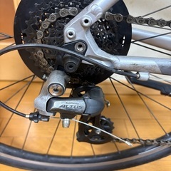 スペシャライズドのクロスバイクSIRRUS SPORTSです。の画像