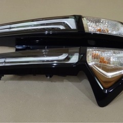 ルーミー後期テールの画像