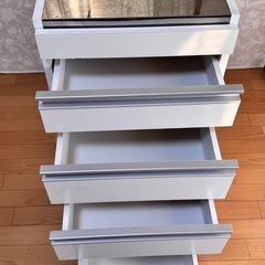 【ステンレス食器棚】作業台付で使いやすい♪の画像