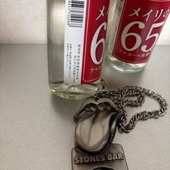 STONS  BAR栓抜きとウォッカの画像