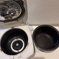 三菱　IH炊飯器　連続大沸騰　MITSUBISHI NJ-SE064-W WHIT 炭炊釜　ジャンク品の画像