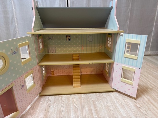 Le Toy Vanドールハウス