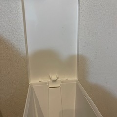 ニトリ　30リットルゴミ箱の画像