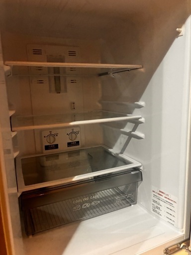 三菱　2023年　美品　　　146L