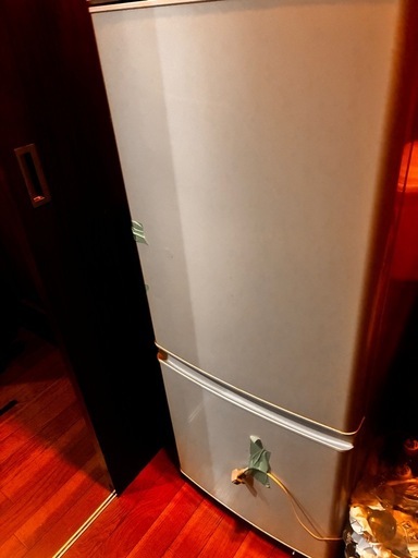 三菱　2023年　美品　　　146L