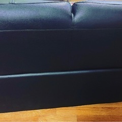 【本革】2人掛けソファ・ブラック（高級感あり）の画像