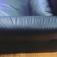 【本革】2人掛けソファ・ブラック（高級感あり）の画像