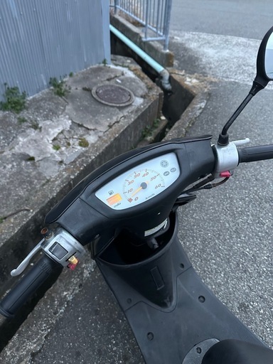 YAMAHA ジョグ 原付 実働 バッテリー、ヘッドライト等新品交換 最短で即日の配送も可能ですのでご相談ください YAMAHAの2ストは速いわ。。　通勤、通学、ウーバー等に！　