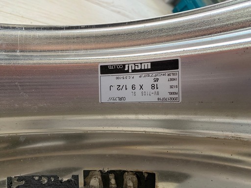 交換可能　ウェッズマーベリック　18インチ pcd100