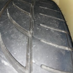 山たっぷりのタイヤのみの画像