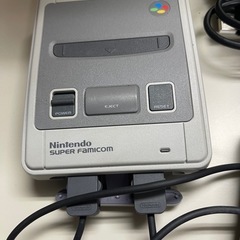 ニンテンドークラシックミニとテレビセットの画像