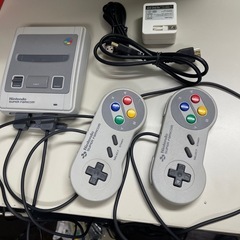 ニンテンドークラシックミニとテレビセットの画像