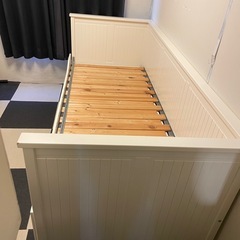 IKEA  HEMNESヘムネス  ベッドフレームの画像