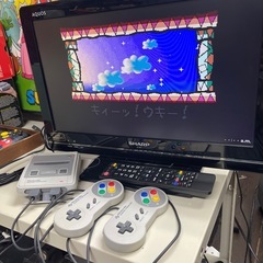 ニンテンドークラシックミニとテレビセットの画像