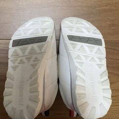 mont-bell キッズスニーカー 13cm ピンク マジックテープの画像