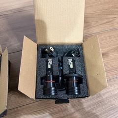 H4 LED  ヘッドライト　バルブ　2個セット　の画像