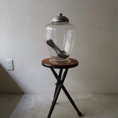 アンティーク家具 3本脚のスツール　ジャノメミシン工業社製の画像